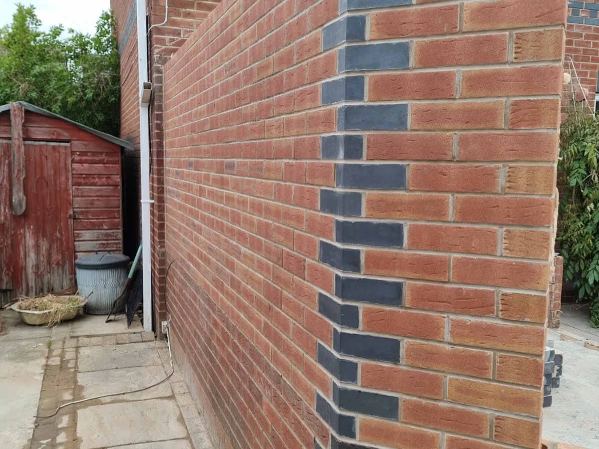 How to modernise your old polycarbonate roofed conservatory?